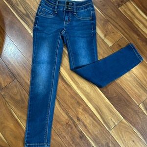 Mudd girls size 7 skinny stretch jeans